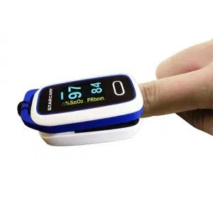 مقياس التأكسج بشاشة ضوء STARCARE